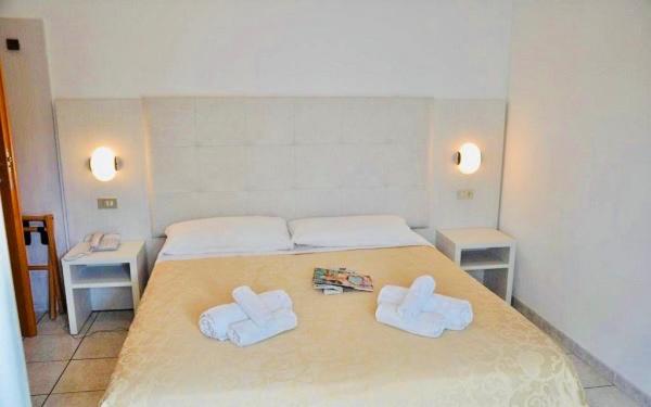 Dependance Hotel Marina Риччоне Екстер'єр фото