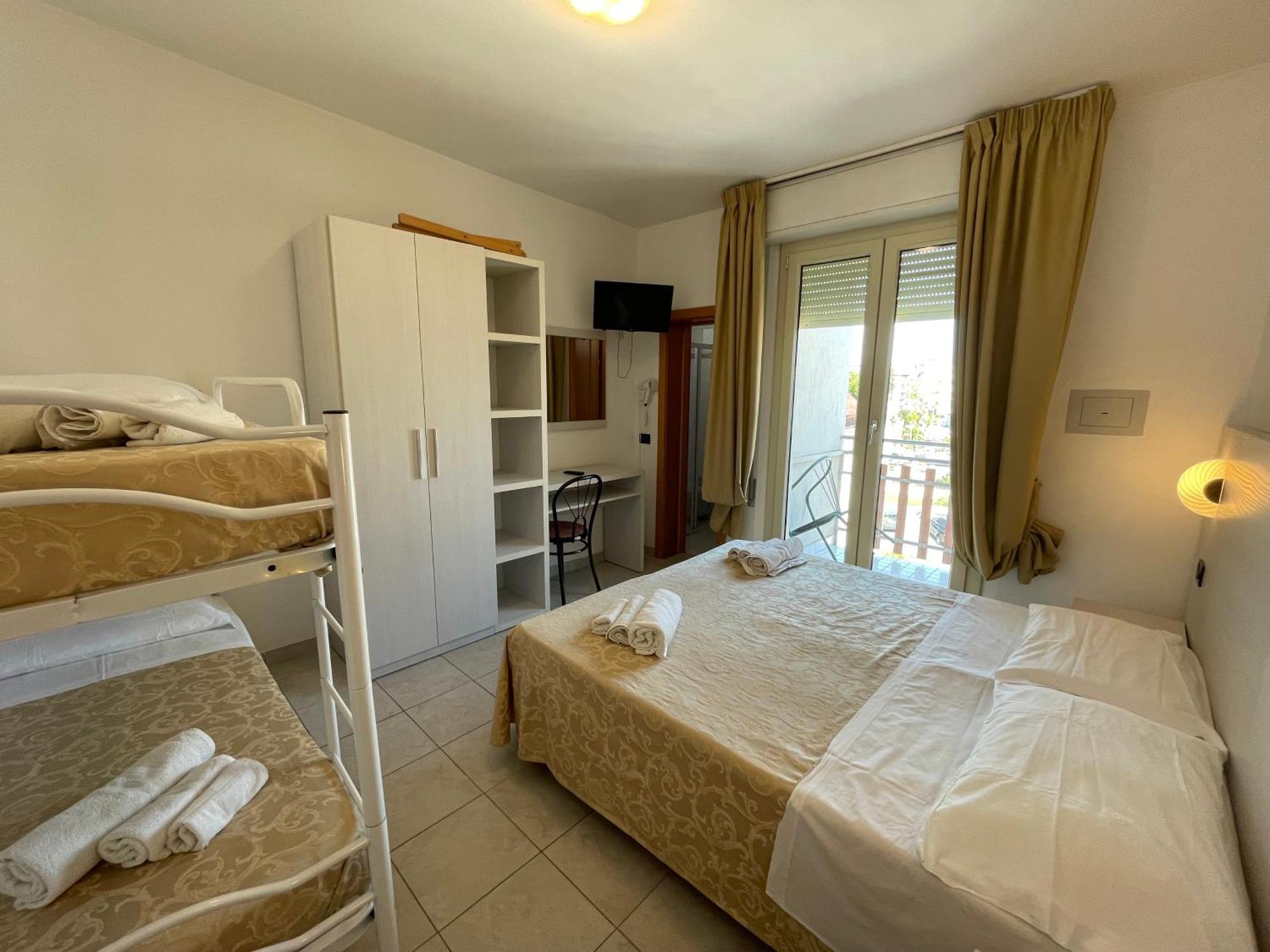 Dependance Hotel Marina Риччоне Екстер'єр фото